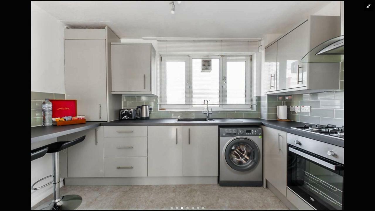 Lovely One Bedroom Apartment In Stratford Londres Extérieur photo