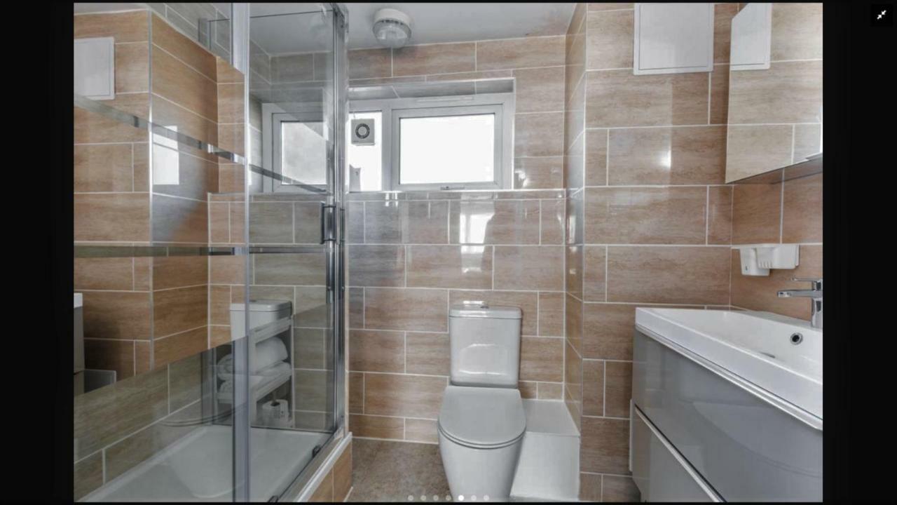 Lovely One Bedroom Apartment In Stratford Londres Extérieur photo